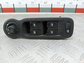 блок управления стеклоподъемниками Renault Modus 1 поколение 2005, 1.2 л., МКПП, хетчбэк 5 дв., 8200214939