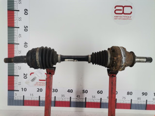 полуось передняя левая (приводной вал, ШРУС) Volkswagen Touareg 2 поколение 2012, 3.0 л., АКПП, внедорожник 5 дв., 7P0407271C