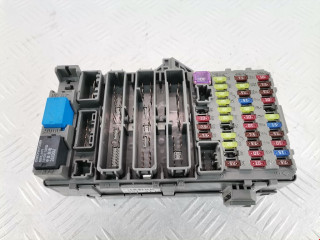 блок предохранителей Honda CR-V 3 поколение [рестайлинг] 2011, 2.2 л., МКПП, внедорожник 5 дв., 38200SWAS23