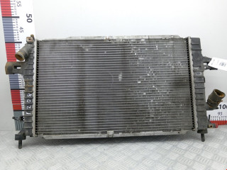 радиатор (основной) Opel Astra H 2004, 1.7 л., МКПП, универсал, 13143570