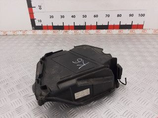 корпус воздушного фильтра BMW 5 серия F07/F10/F11 [рестайлинг] 2013, 2.0 л., АКПП, седан, 13717812462