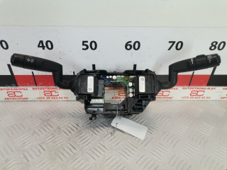 переключатель подрулевой (стрекоза) Land Rover Freelander 2 поколение 2006, 2.2 л., МКПП, хетчбэк 5 дв., LR017767
