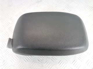 подлокотник Hyundai i30 GD 2013, 1.4 л., МКПП, хетчбэк 5 дв.