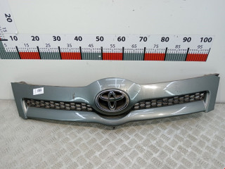 решетка радиатора Toyota Corolla Verso 1 поколение [рестайлинг] 2005, 2.2 л., МКПП, минивэн, 531120F020