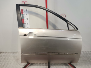 дверь передняя правая Kia Cerato 1 поколение 2005, 2.0 л., МКПП, хетчбэк 5 дв., 760042F010