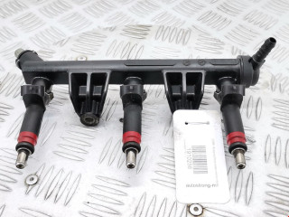 форсунка Volkswagen Fox 2 поколение 2006, 1.2 л., МКПП, хетчбэк 3 дв., 03D906031C