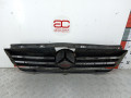 решетка радиатора Mercedes-Benz Vaneo W414 2005, 1.7 л., МКПП, микроавтобус - фото №2