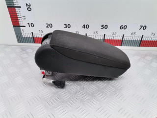 подлокотник Audi A6 4F/C6 2007, 2.7 л., вариатор, универсал, 4F0864245T