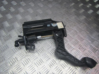 педаль сцепления Volkswagen Golf 4 поколение 2001, 1.6 л., МКПП, хетчбэк 5 дв., 1J1721388A