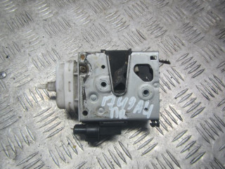 замок двери передней правой Audi A4 B5 1996, 1.8 л., МКПП, универсал, 8D1837015E