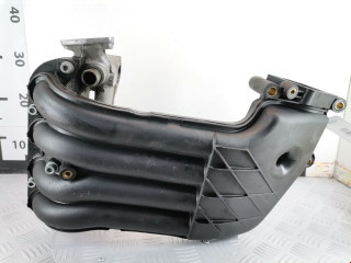 коллектор впускной Volkswagen Caddy 2 поколение 2001, 1.9 л., МКПП, фургон, 038129713H