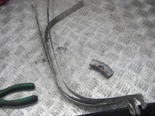 крепление бака топливного Volkswagen Passat B5 1998, 1.8 л., 8E0201654G, 8E0201653P, 8E0201853M