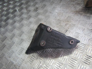 кронштейн ТНВД Volkswagen Passat B4 1994, 1.9 л., 028130147B
