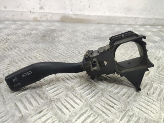 переключатель поворотов Audi A4 B6 2003, 8E0953513A