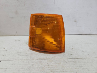 поворотник правый Volkswagen Transporter T4 1997, 701953050