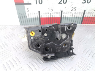 замок двери передней левой Volkswagen Passat B6 2009, 2.0 л., МКПП, седан, 3C2837015A