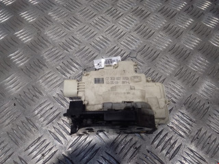 замок двери передней левой Volkswagen Passat B6 2005, 2.0 л., МКПП, седан, 3C2837015A