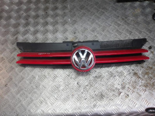 решетка радиатора Volkswagen Golf 3 поколение 2000, 1.6 л., АКПП, хетчбэк 5 дв.