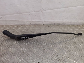 щеткодержатель (поводок стеклоочистителя, дворник) Ford Mondeo 3 поколение 2003, 1.8 л., бензин, МКПП, хетчбэк 5 дв., 1S7117526CC