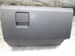 бардачок Opel Zafira 2 поколение (B) 2005, 1.9 л., МКПП, минивэн, 13150268