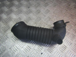 патрубок воздушного фильтра Volkswagen Passat B5 2001, 1.9 л., МКПП, универсал, 8D0129615J