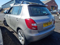 форсунка Skoda Fabia 2 поколение (5J) 2008, 1.4 л., МКПП, хетчбэк 5 дв., 038130073AG - фото №10