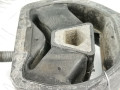 подушка крепления КПП Audi A4 B5 1996, 1.6 л., МКПП, седан - фото №3