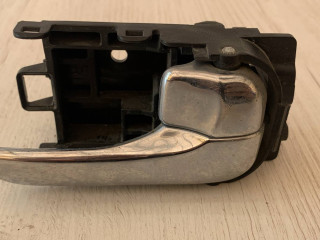 ручка внутренняя передняя правая Nissan Primera P11 1998