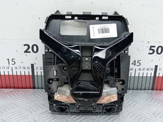 фонарь салона (плафон) BMW 1 серия F40 2020, 2.0 л., АКПП, хетчбэк 5 дв., 61315A784C1