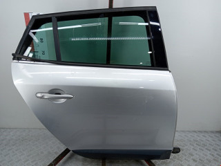 дверь задняя правая Renault Megane 3 поколение 2009, 1.9 л., МКПП, универсал, 821004555R