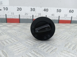 переключатель света Volkswagen 2000, 2.0 л., МКПП, универсал, 1C0941531A