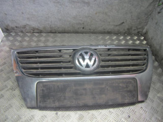 решетка радиатора Volkswagen Passat B6 2009, 2.0 л., МКПП, универсал, 3C0853651AD