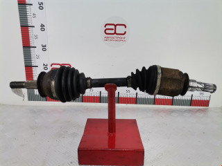 полуось передняя правая (приводной вал, ШРУС) Nissan Navara D40 2008, 2.5 л., МКПП, пикап, 39100EB300