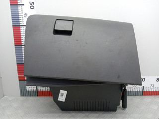 бардачок Opel Astra H 2004, 1.7 л., МКПП, универсал, 13148919