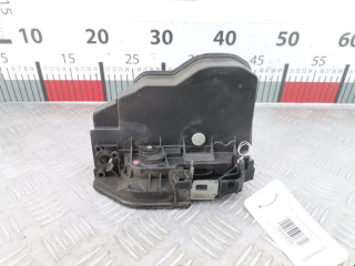 замок двери передней правой BMW X3 E83 2004, 2.0 л., МКПП, внедорожник 5 дв., 51217202144