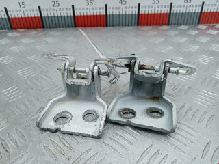 петля двери Renault Logan 2 поколение 2015, 0.9 л., МКПП, универсал, 804209726R