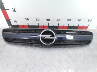 решетка радиатора Opel Signum C 2003, 2.2 л., МКПП, хетчбэк 5 дв., 13126376