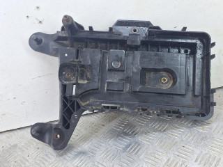 полка аккумулятора Volkswagen Passat B6 2008, 6МКПП, универсал, 1K0915333