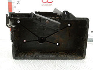 крепление аккумулятора IVECO Daily 4 поколение 2009, 2.3 л., МКПП, микроавтобус, 37903800103