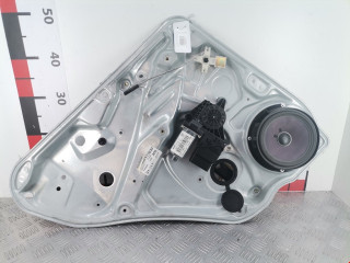 стеклоподъемник электрический задний левый Volkswagen Passat B5 2001, 2.3 л., МКПП, универсал, 3B9839655C