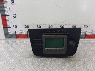 магнитола SEAT Toledo 3 поколение 2004, 2.0 л., МКПП, хетчбэк 5 дв., 5P10351521MM
