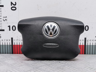 подушка безопасности водителя Volkswagen Passat B5 2000, 1.6 л., АКПП, универсал, 3B0880201BM