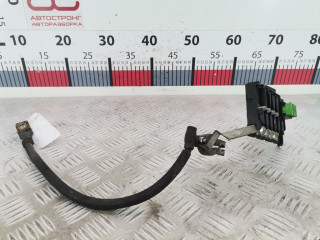 плюсовой провод аккумулятора Audi A3 8L 1998, 1.6 л., МКПП, хетчбэк 3 дв., 8N0937617