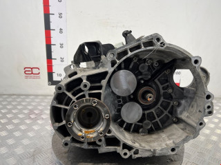 КПП механическая (МКПП) Volkswagen Passat B6 2009, 2.0 л., МКПП, универсал, 02Q300042SX