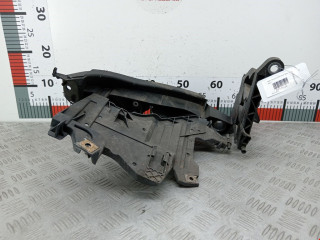 крепление фары левой Audi A4 B8/8K 2008, 2.0 л., МКПП, универсал