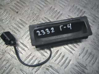 кнопка открытия багажника Volkswagen Golf 4 поколение 2001, 2.0 л., АКПП, универсал, 1J0827566L