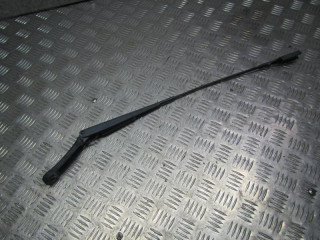 щеткодержатель (поводок стеклоочистителя, дворник) Volkswagen Jetta 6 поколение 2012, 1.2 л., МКПП, седан, 5C7955410