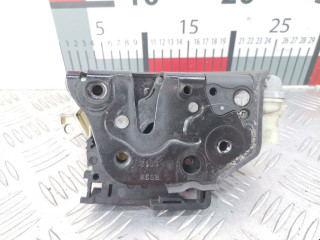 замок двери передней правой Volkswagen Passat B7 2011, 2.0 л., АКПП, седан, 3C2837016A