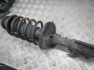 стойка передняя правая Volkswagen Golf 3 поколение 1994, 1.9 л.