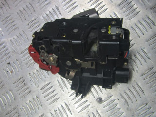 замок двери задней правой Audi A4 B6 2002, 8E0839016C